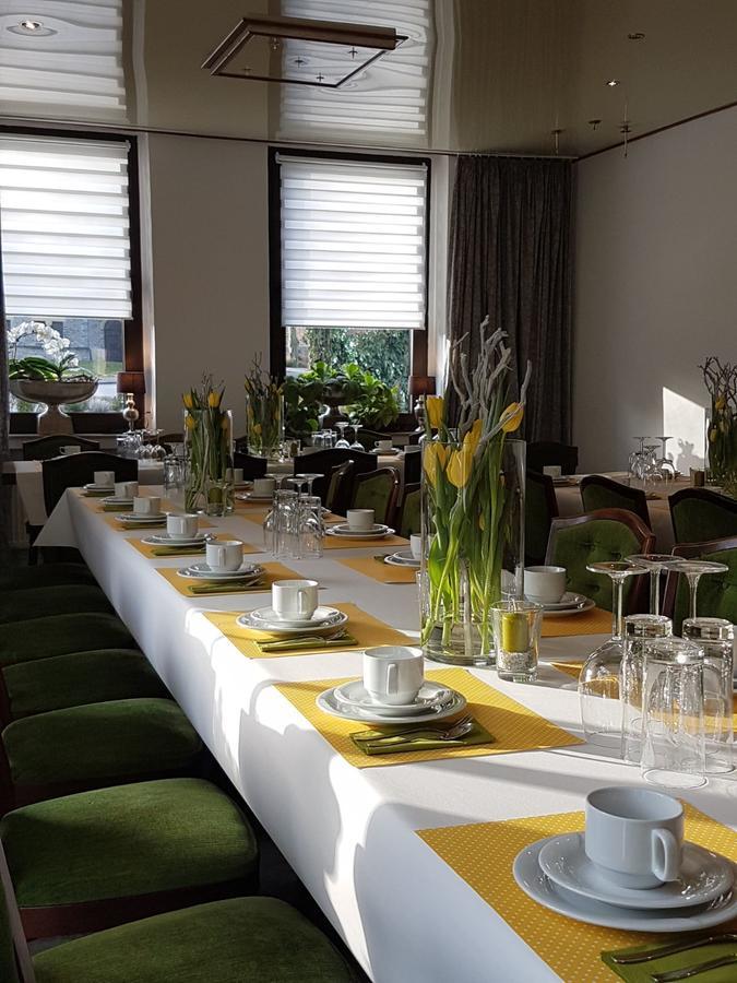 Hotel Im Winkel Билефелд Екстериор снимка