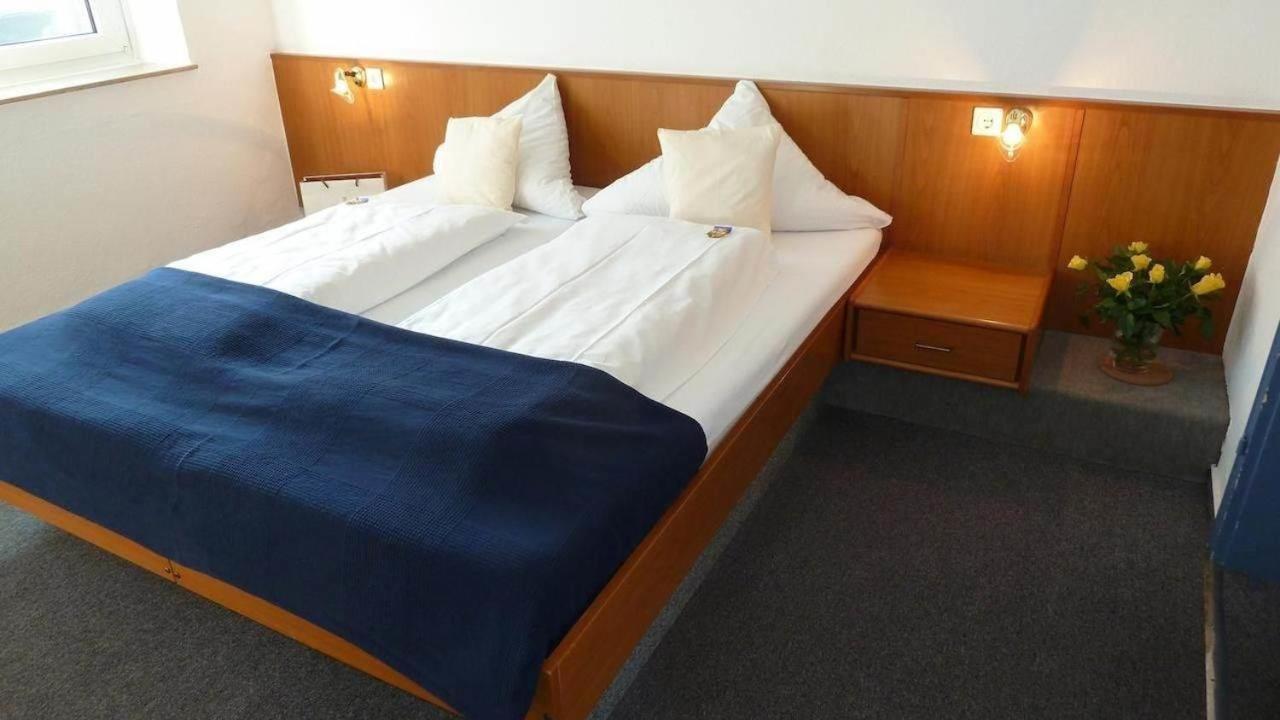 Hotel Im Winkel Билефелд Екстериор снимка